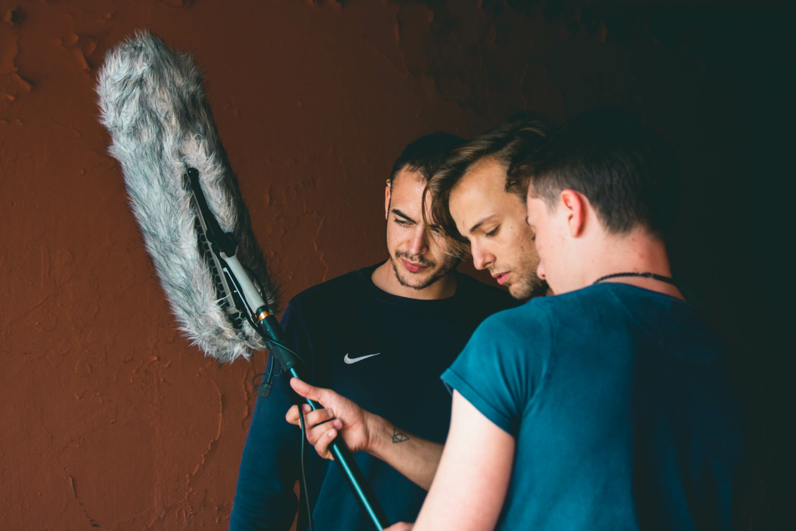 Photographie de plateau de l'équipe technique sur le tournage du court-métrage “Mille et une vies” pour le 48h Hour Film Project par le studio Cam&Néon