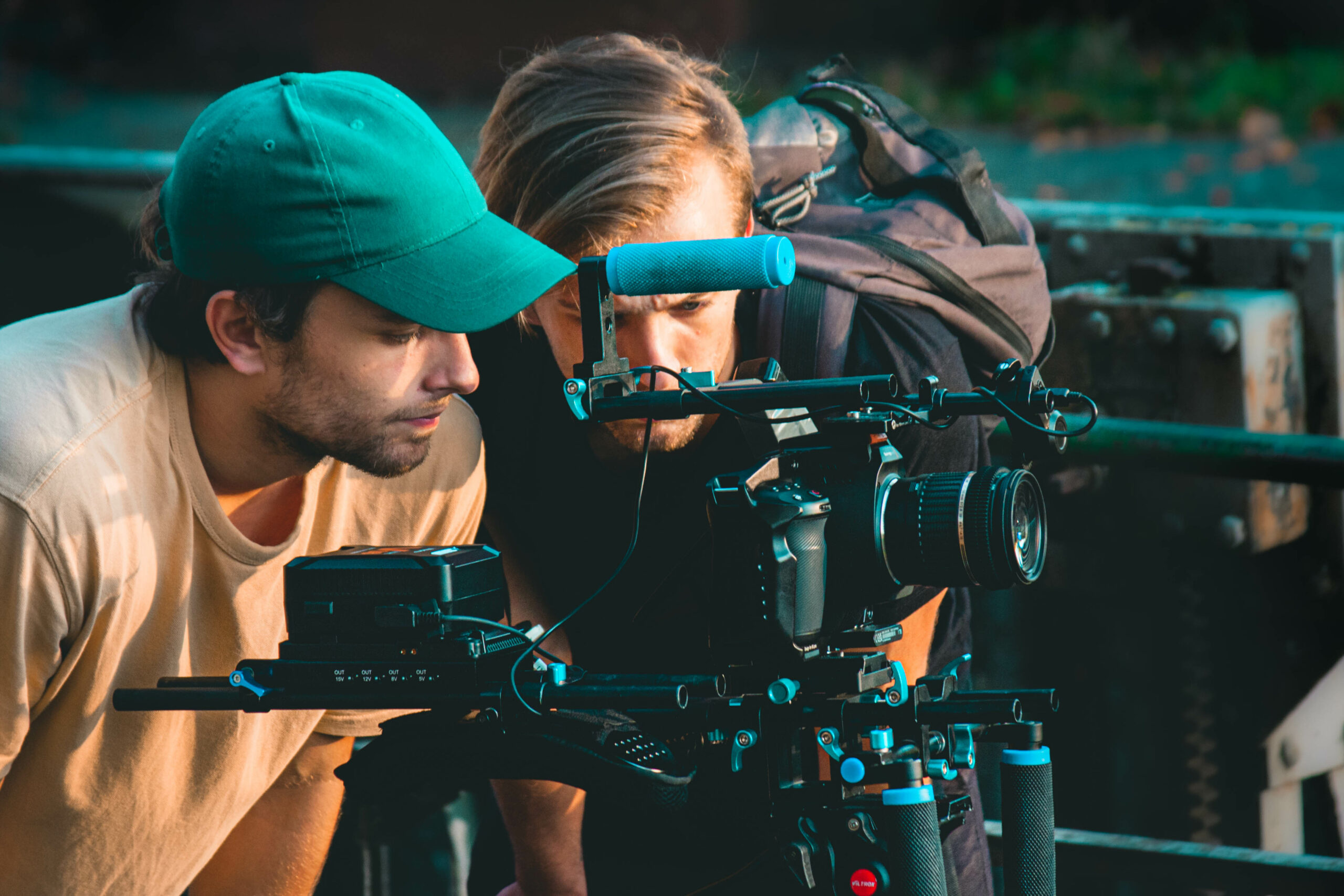 Photographie de plateau de Léo et Loïs Lambert sur le tournage du court-métrage “Mille et une vies” pour le 48h Hour Film Project par le studio Cam&Néon