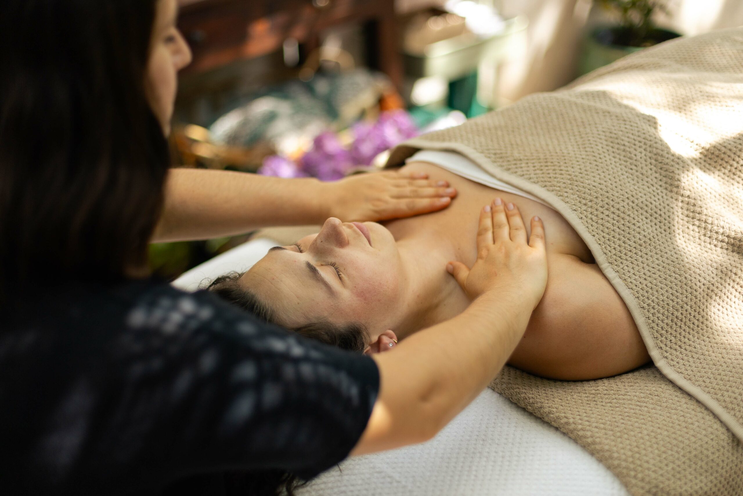 Aura Massages